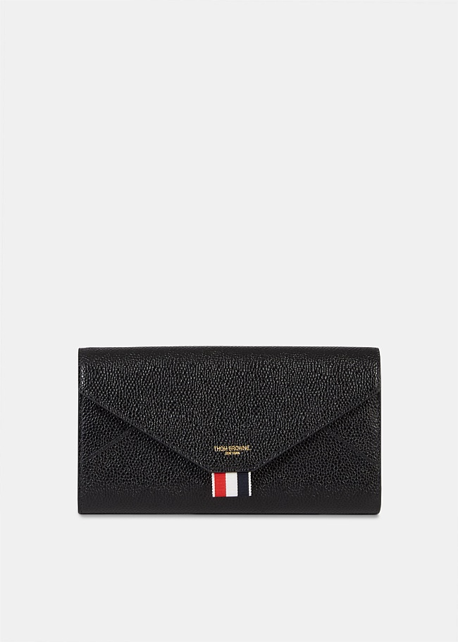 Black Wallet On Chain